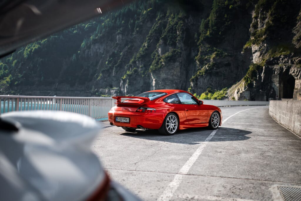 Red-Porsche-911-GT3