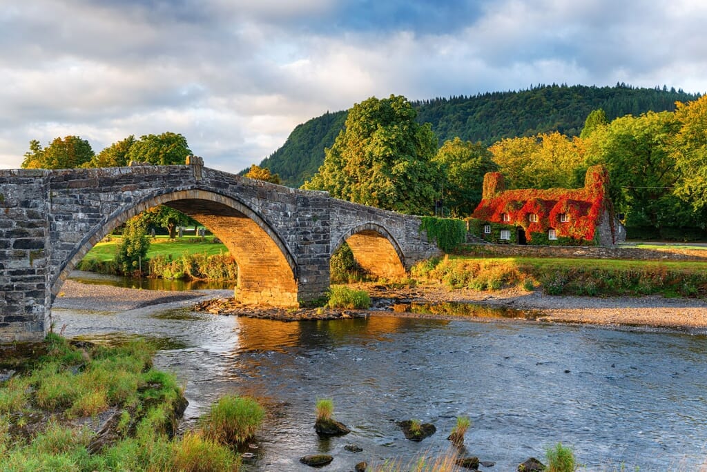 Snowdonia Wales autumn drive