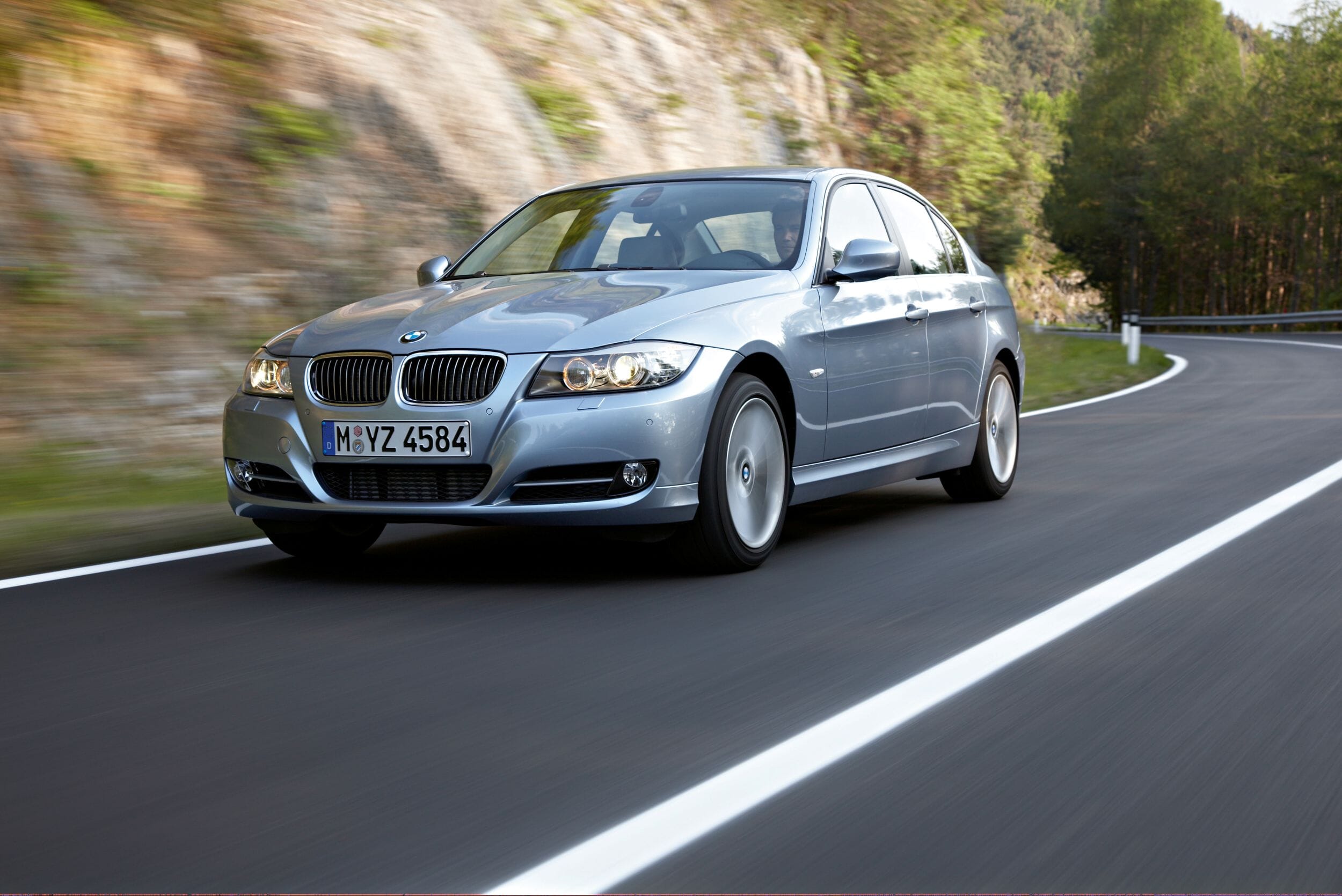 E90-bmw-3-series